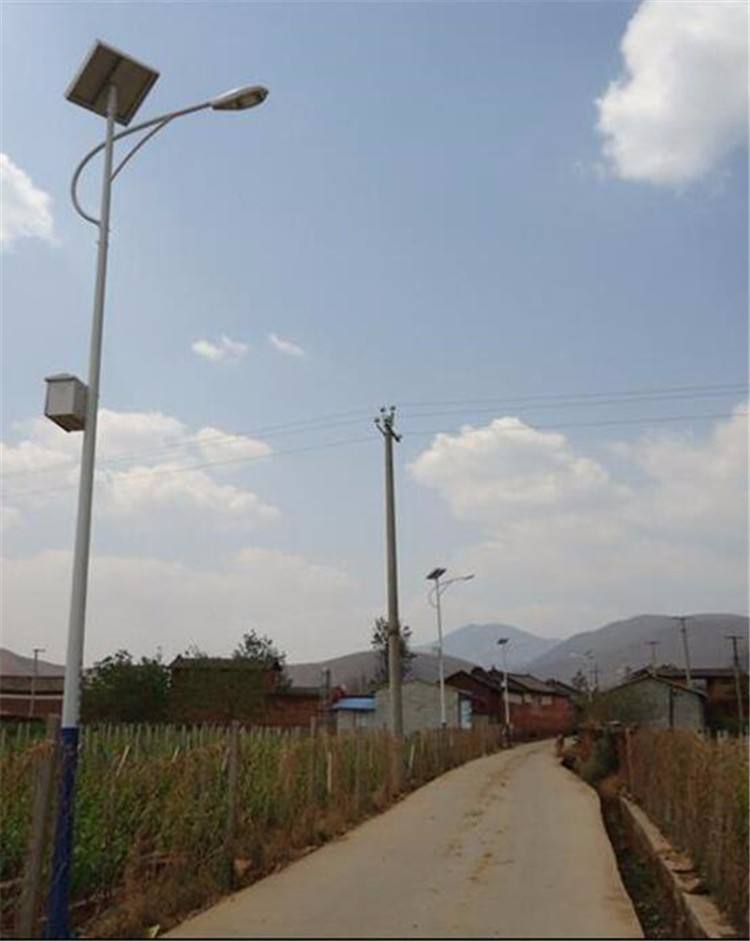 新农村改造LED太阳能路灯价格