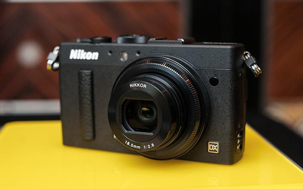 高端数码相机将从单反相机变为微单相机
